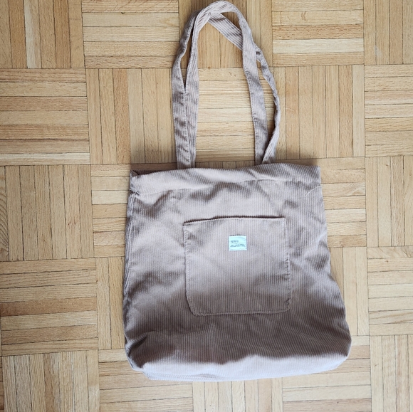 Tote bags ‼️ (3/$25) - Picture 3 of 13